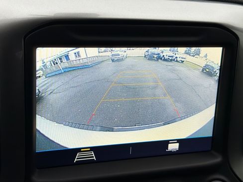 Used 2022 Chevrolet Silverado 3500 LT w/ Convenience Package image 15