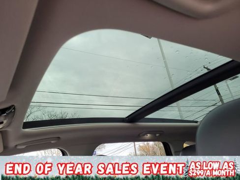 Used 2022 Kia Sorento S w/ Panoramic Sunroof Package image 18