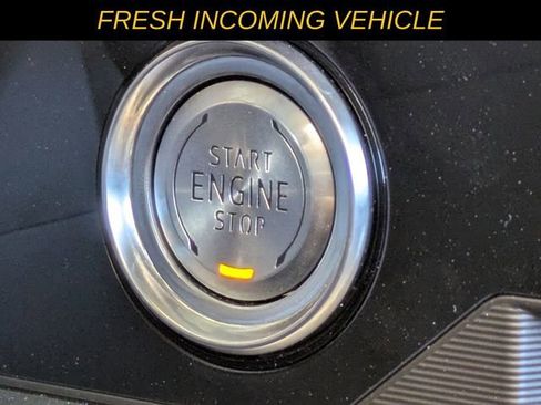 Used 2022 Chevrolet Corvette Stingray Premium Cpe w/ Engine Appearance Package image 19