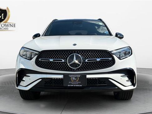 Used 2025 Mercedes-Benz GLC 350e 4MATIC w/ AMG Line image 8