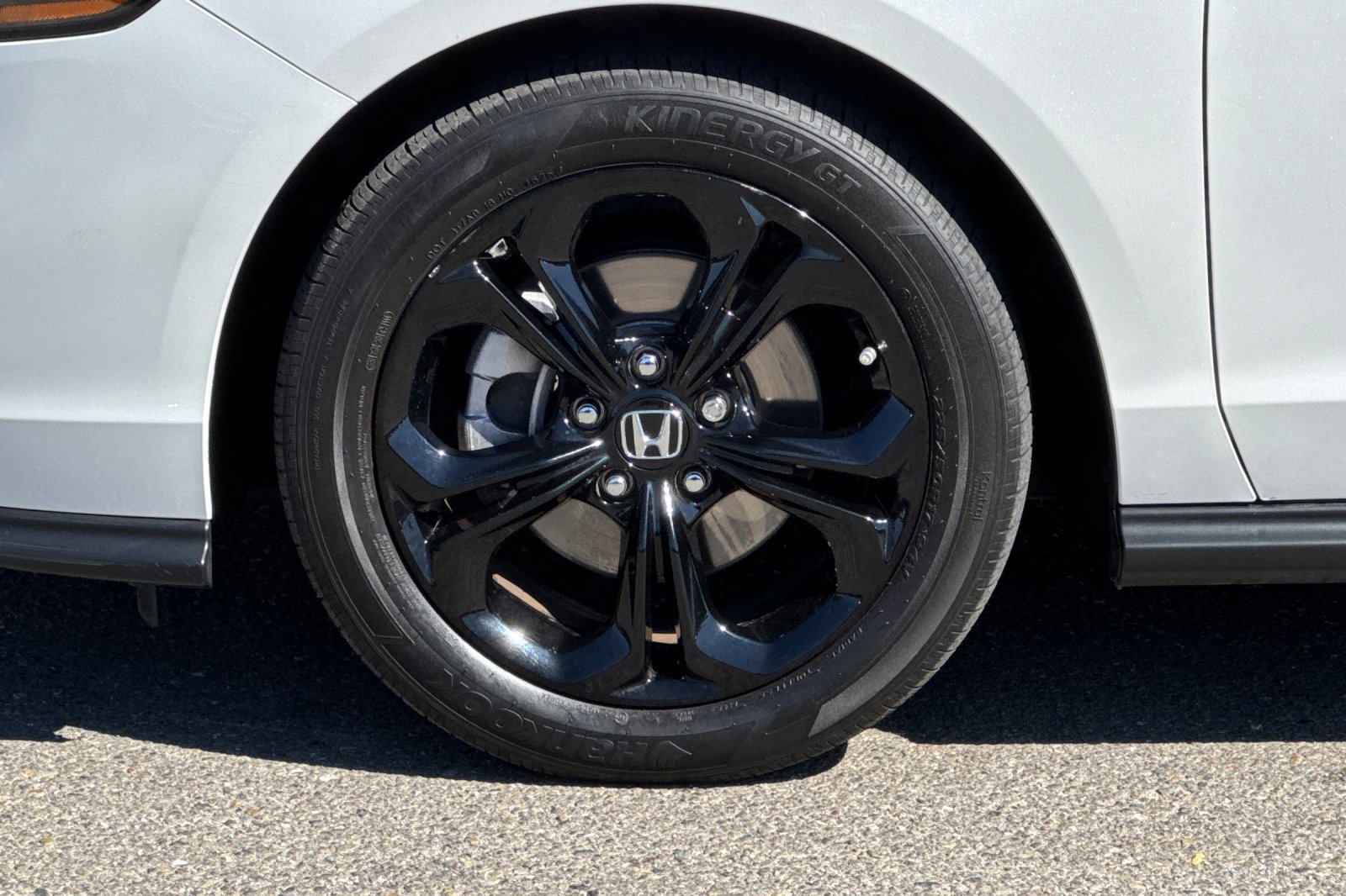 Used 2025 Honda Accord SE image 26