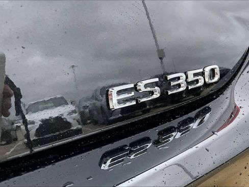 New 2025 Lexus ES 350 image 7