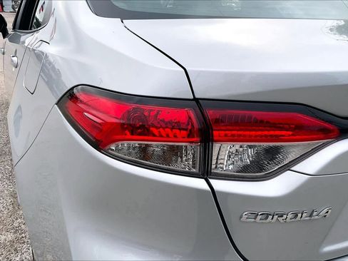 Used 2024 Toyota Corolla LE FWD image 28