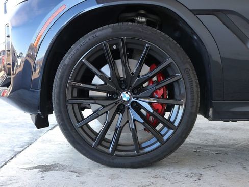 Used 2024 BMW X6 M60i w/ Dynamic Handling Package image 16