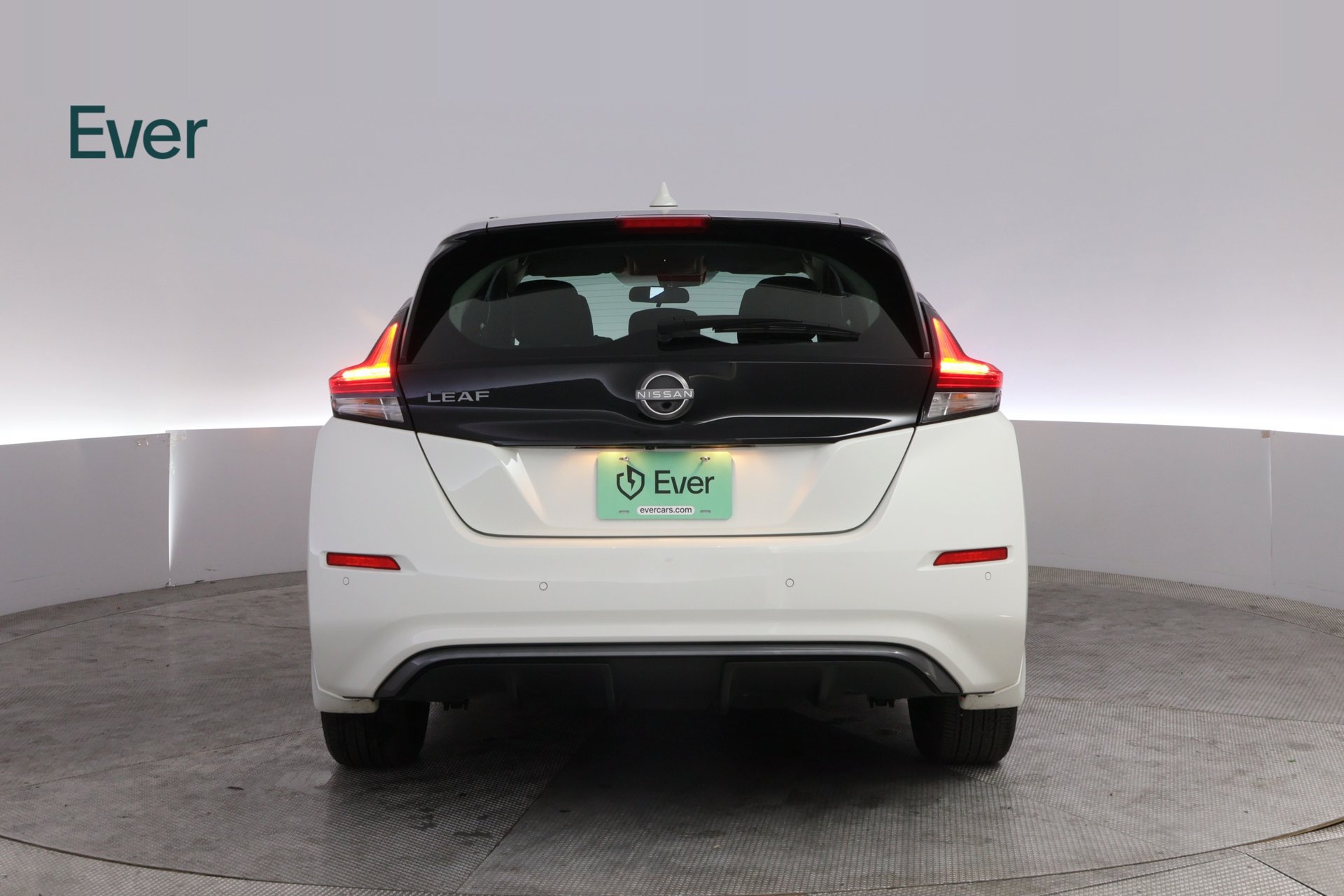 Used 2025 Nissan Leaf S FWD image 15