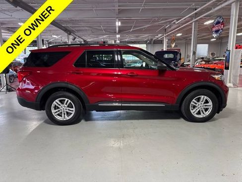 Used 2022 Ford Explorer XLT w/ Equipment Group 202A AWD/4WD image 6