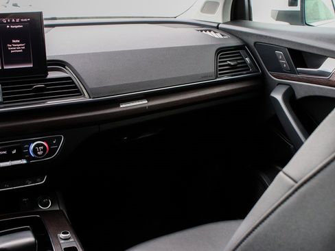 Used 2021 Audi Q5 2.0T Premium Plus w/ Premium Plus Package image 39