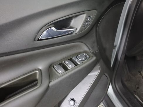 Used 2023 Chevrolet Equinox LT image 30