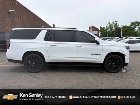 Used 2022 Chevrolet Suburban RST w/ Luxury Package AWD/4WD image 1