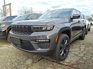 New 2025 Jeep Grand Cherokee Limited video 1