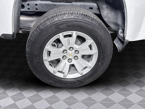 Used 2021 Chevrolet Colorado LT w/ Safety Package image 33