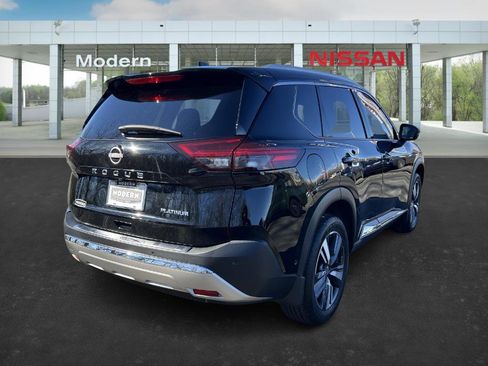 Certified 2023 Nissan Rogue Platinum w/ Platinum Premium Package image 5