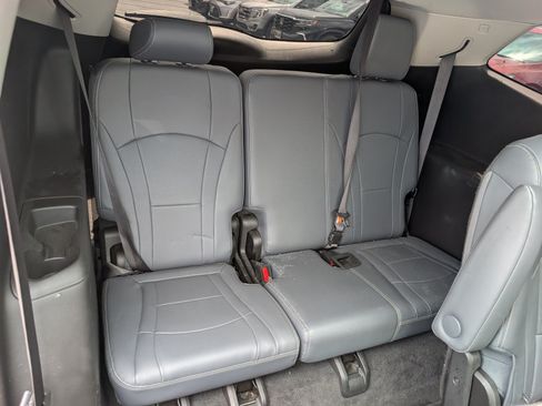 Used 2019 Buick Enclave Essence AWD/4WD image 13