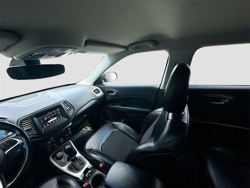 Used 2021 Jeep Compass Latitude w/ Convenience Group image 22