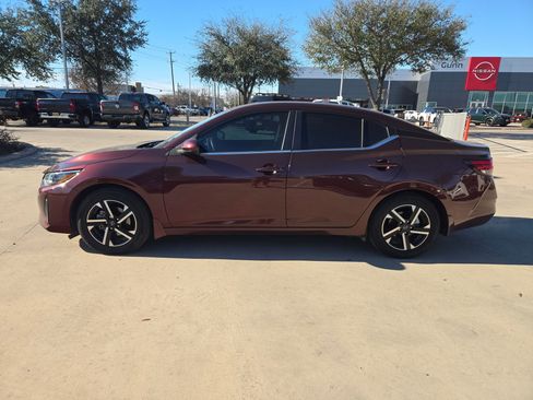 Used 2024 Nissan Sentra SV image 6