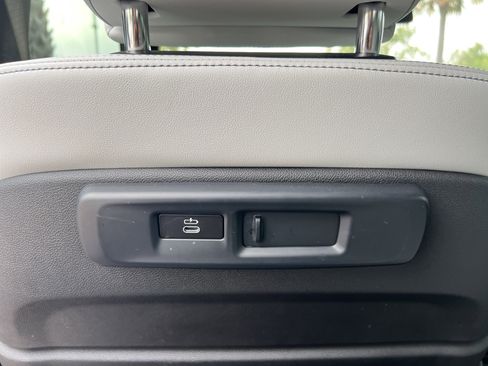 Used 2023 BMW X5 sDrive40i w/ M Sport Package image 43