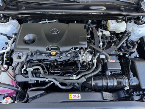 Used 2022 Toyota Camry XSE FWD image 25