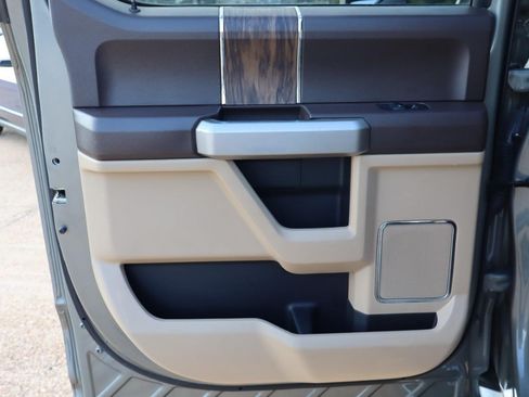 Used 2019 Ford F150 Lariat AWD/4WD image 23