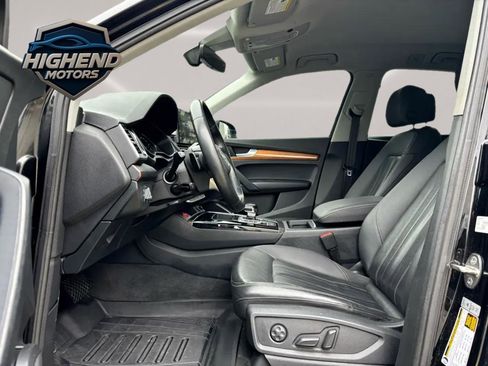 Used 2021 Audi Q5 2.0T Premium image 13