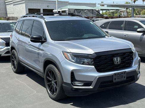Used 2022 Honda Passport Elite image 2