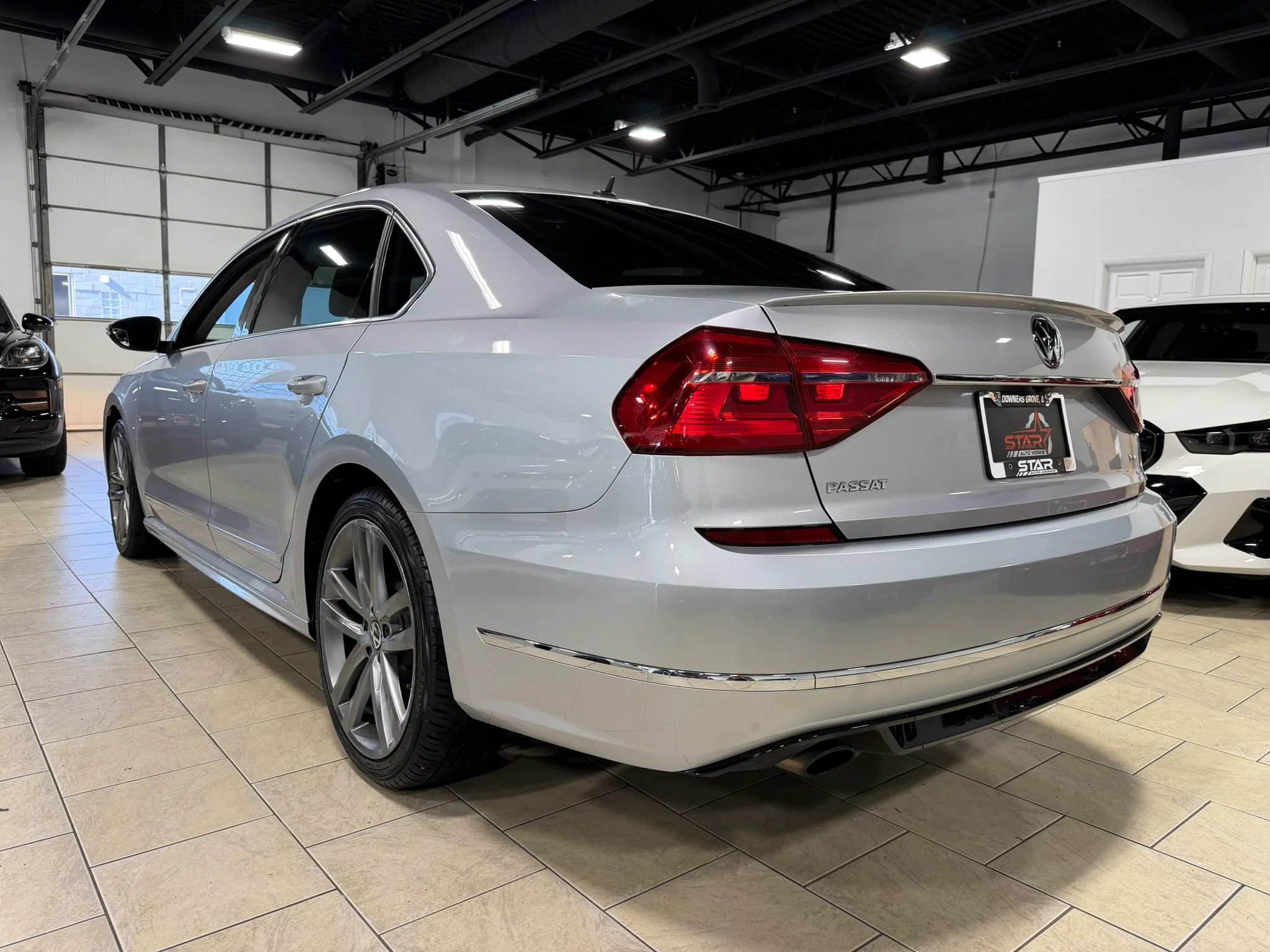 Used 2016 Volkswagen Passat 1.8T R-Line FWD image 4