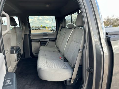 Used 2016 Ford F150 XLT w/ Equipment Group 302A Luxury image 9