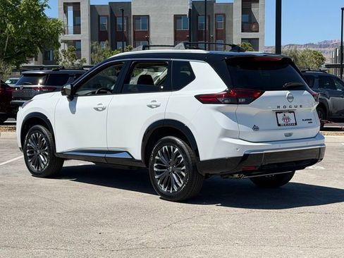 New 2026 Nissan Rogue Platinum AWD/4WD image 3