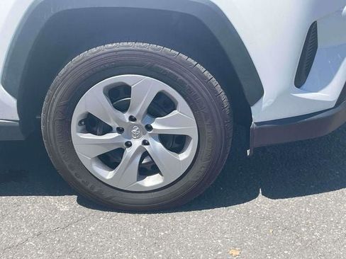 Certified 2024 Toyota RAV4 LE AWD/4WD image 11