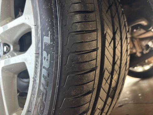 Used 2016 Ford Fusion SE image 26