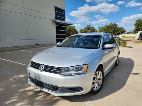 Used 2014 Volkswagen Jetta SE image 26