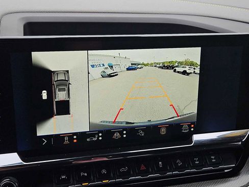 Certified 2024 Chevrolet Silverado 1500 ZR2 w/ Technology Package AWD/4WD image 17