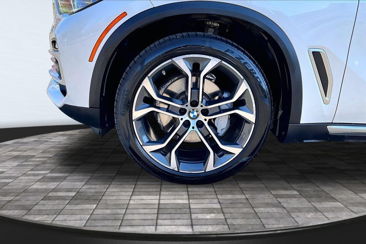Used 2019 BMW X5 xDrive40i AWD/4WD image 41