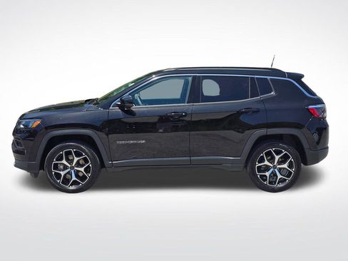 Used 2025 Jeep Compass Limited AWD/4WD image 14
