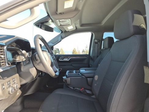 Certified 2025 Chevrolet Silverado 1500 LT image 12