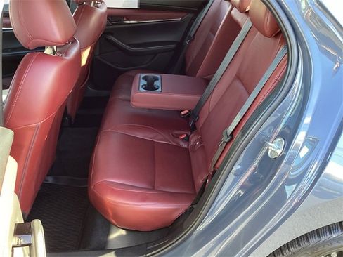 Used 2020 MAZDA MAZDA3 Premium image 13