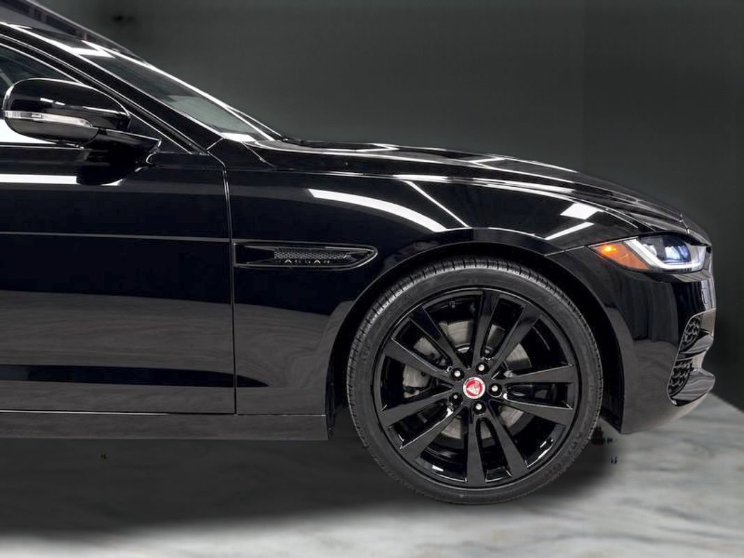 Used 2020 Jaguar XE S AWD/4WD image 12