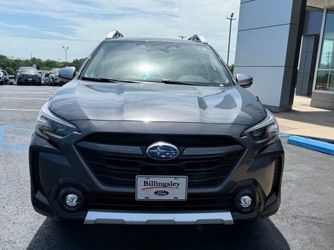 Used 2023 Subaru Outback Touring AWD/4WD image 2