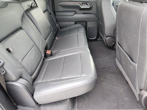 Used 2025 GMC Sierra 1500 SLT image 31