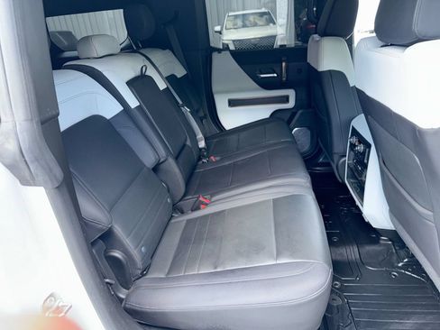 Used 2024 GMC Hummer EV 3X AWD/4WD image 29