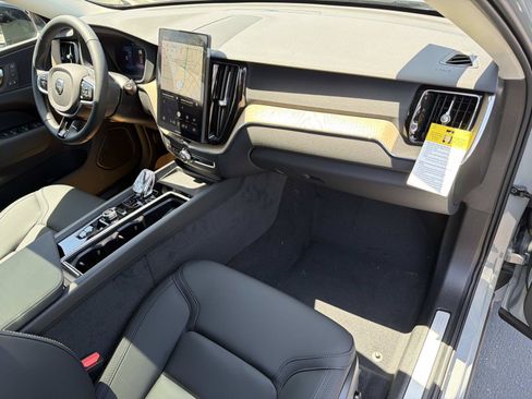 New 2026 Volvo XC60 B5 Core AWD/4WD image 21