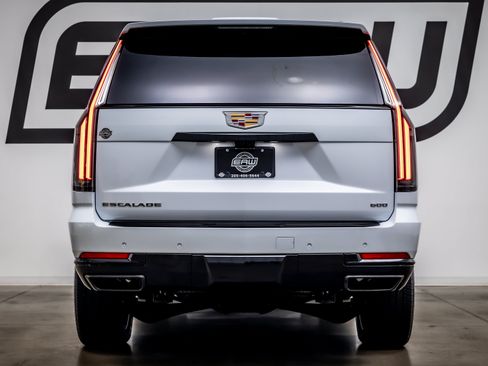 Used 2026 Cadillac Escalade Platinum Sport AWD/4WD image 11
