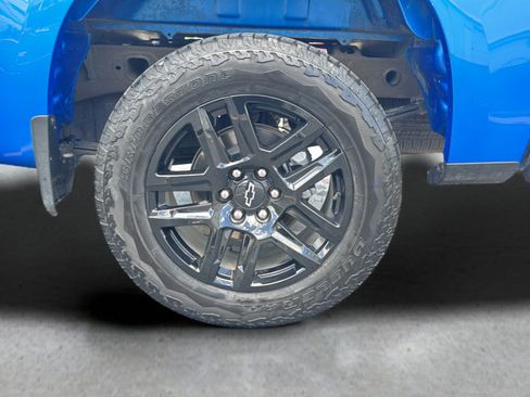 Used 2025 Chevrolet Silverado 1500 Custom w/ Turbomax Blackout Package RWD image 17