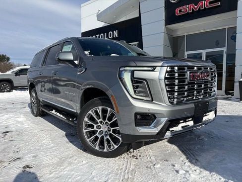 New 2026 GMC Yukon XL Denali image 3