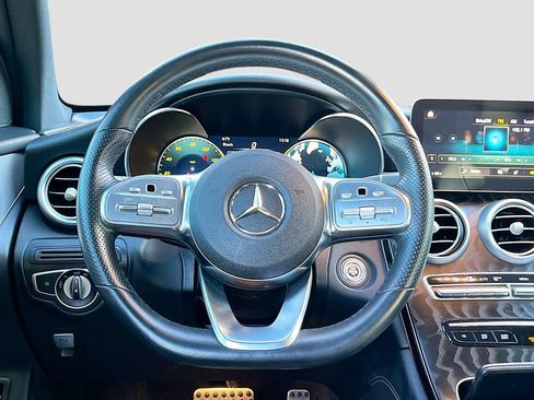 Used 2021 Mercedes-Benz GLC 300 4MATIC image 11