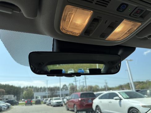 Used 2018 Honda Accord Touring image 27