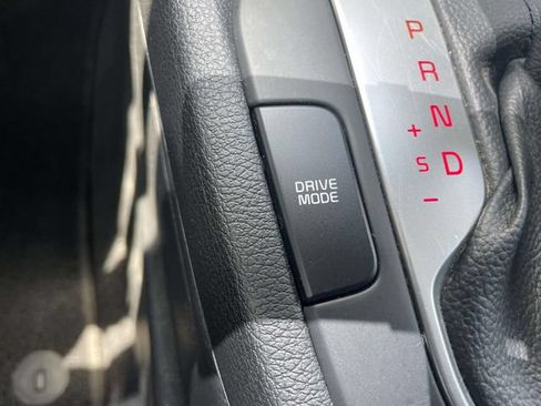 Certified 2022 Kia Forte LXS FWD image 28