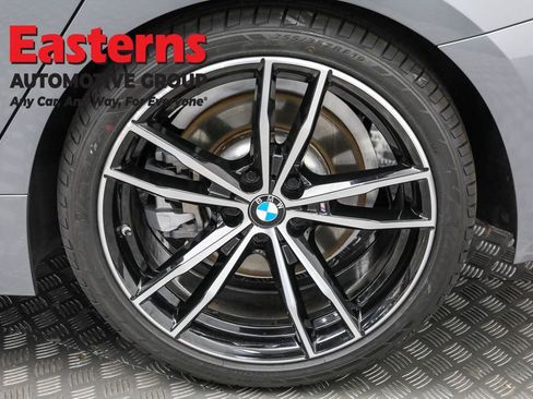 Used 2023 BMW 330i Sedan w/ M Sport Package RWD image 32