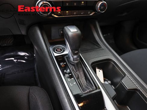 Used 2020 Nissan Sentra S FWD image 13