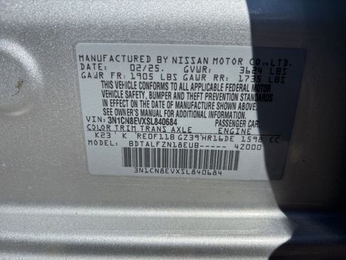 Used 2025 Nissan Versa SV FWD image 27