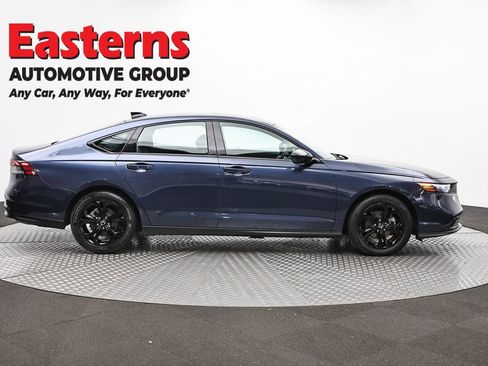 Used 2025 Honda Accord SE image 4
